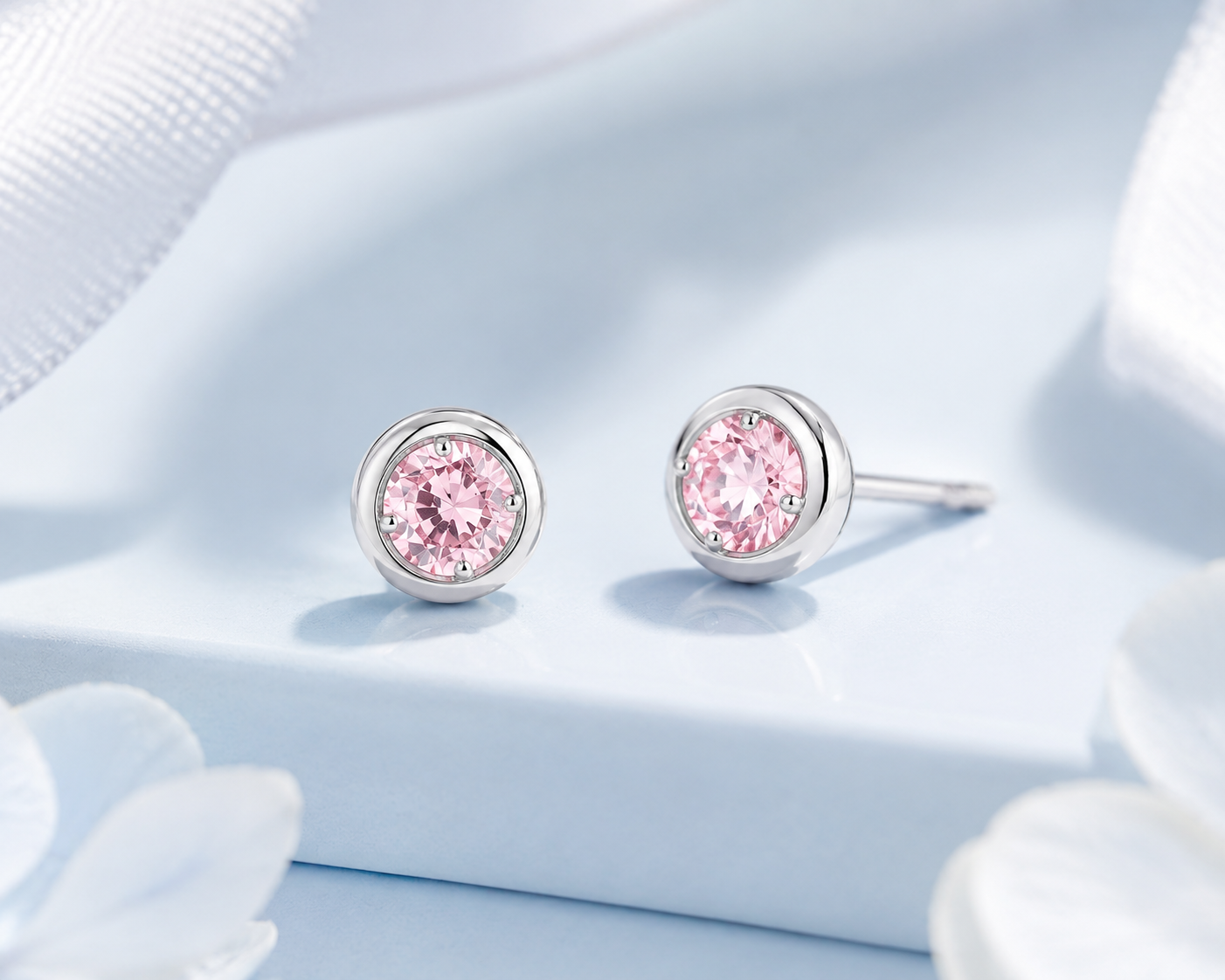The Jolie Studs