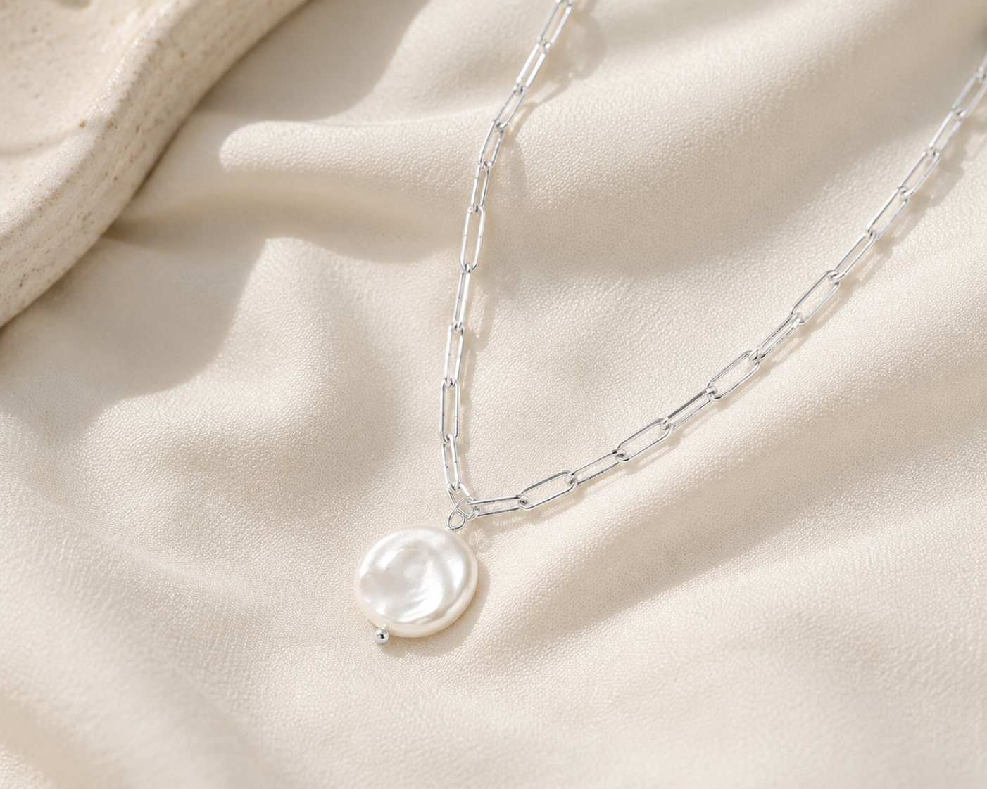 The Monroe Necklace