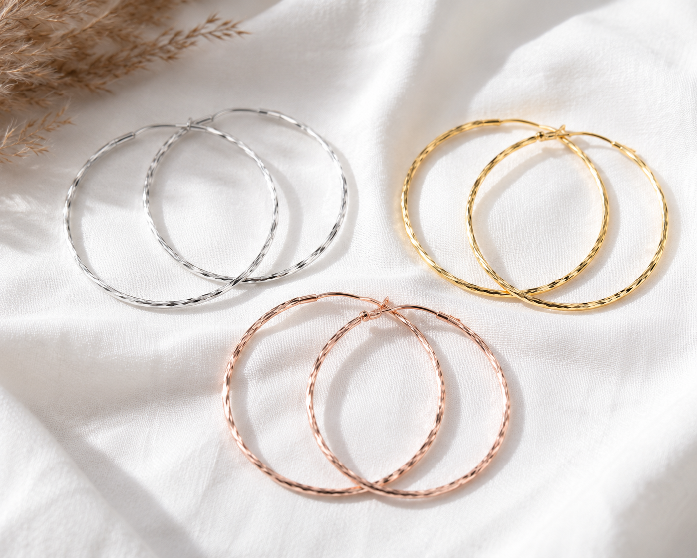 Gwen Endless Hoop Earrings