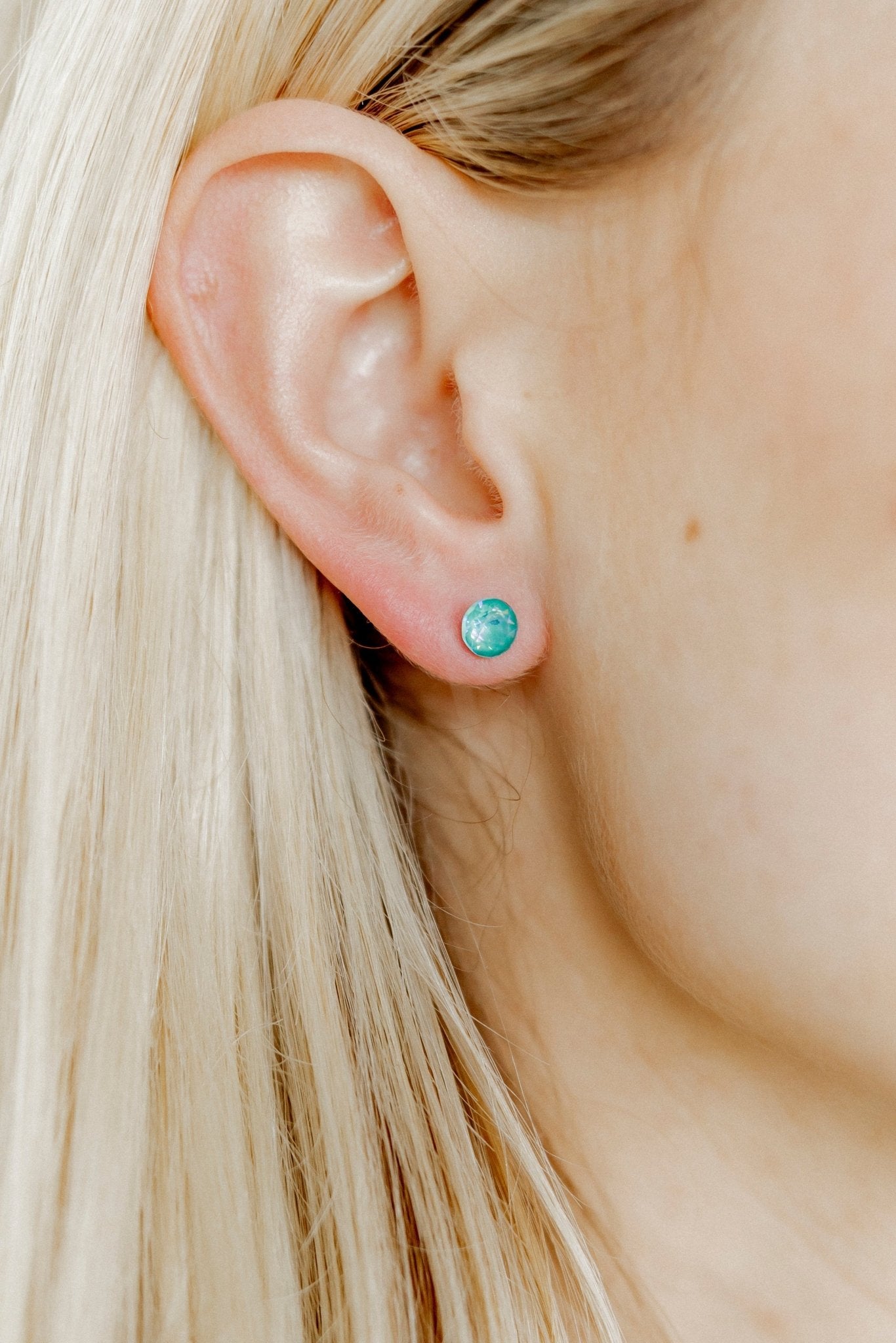 Screwback Stud Earrings Lux - Zuri Teal