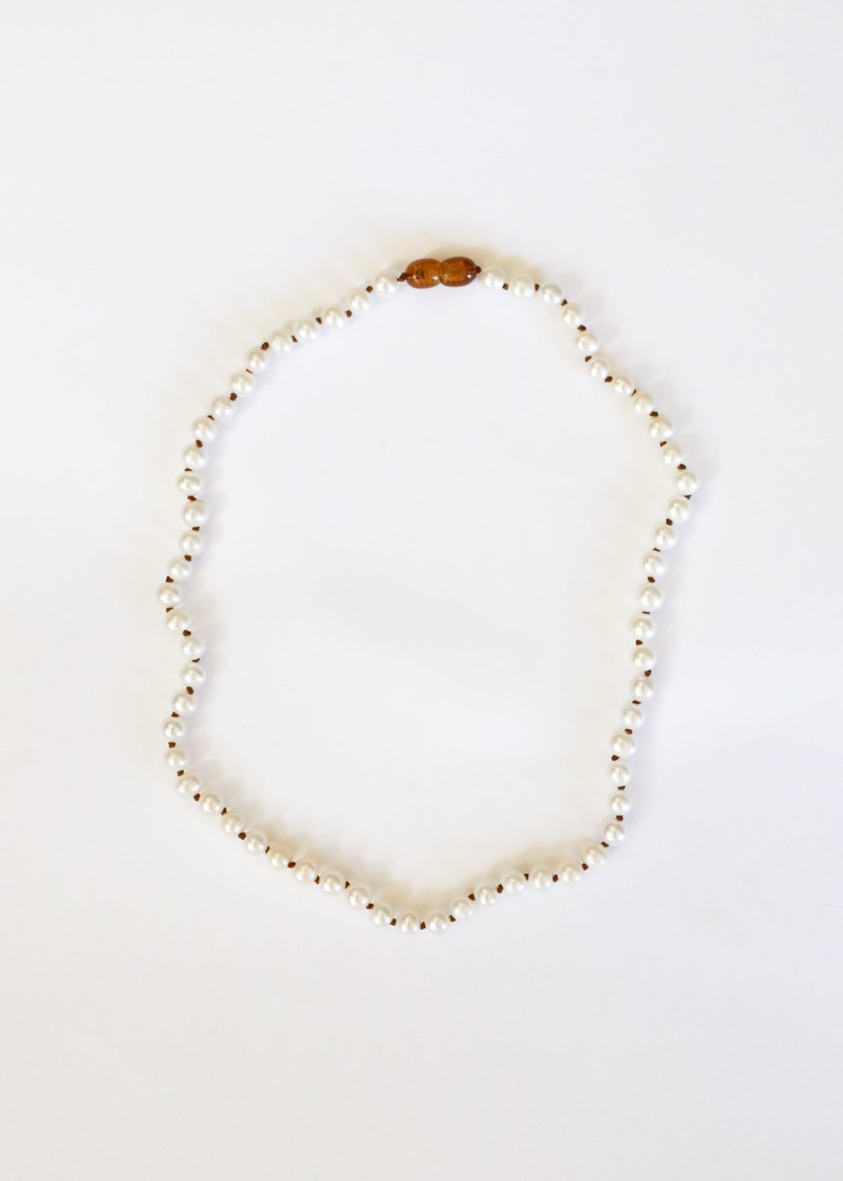 Tinsley pearl necklace and matching bracelet from The Riann Ashlyn Collection, photographed by the maker.