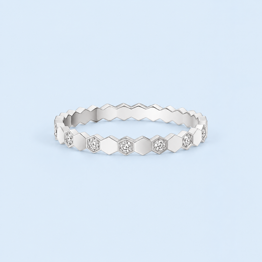  Vale white gold-plated pavé ring with alternating diamond-alternative stones